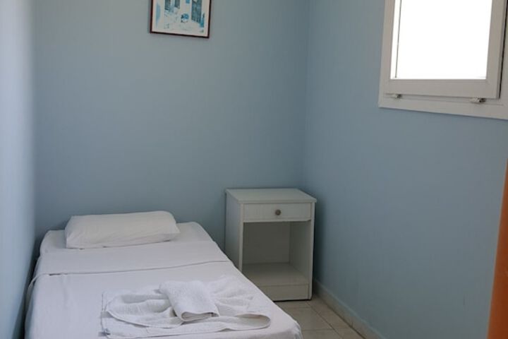 Room 9 of 62