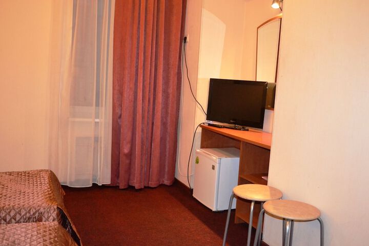 Room 42 of 64