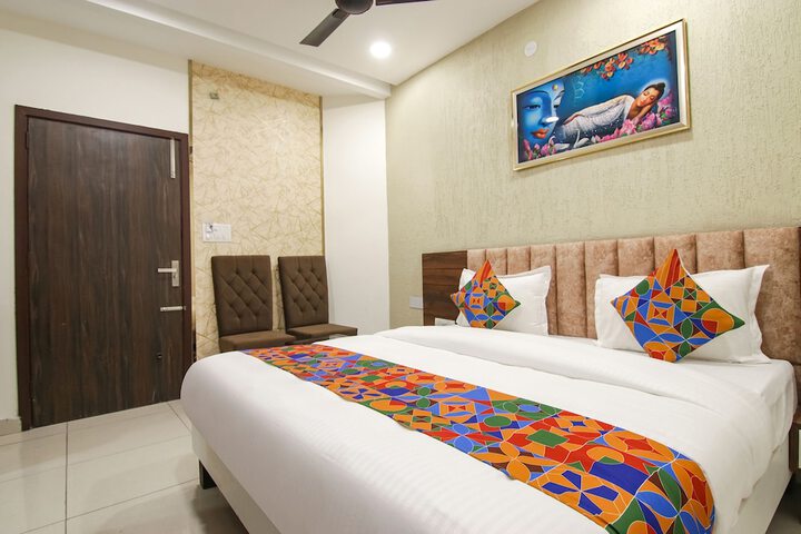 Room 14 of 29
