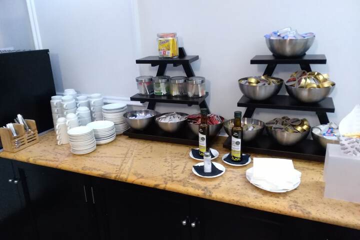 Dining 60 of 81