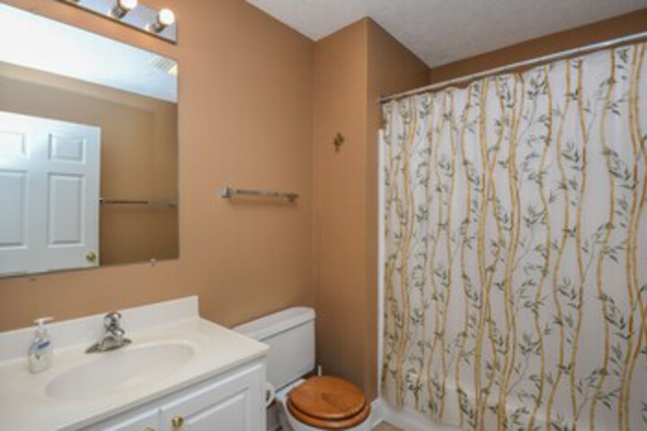 Room 7 of 39