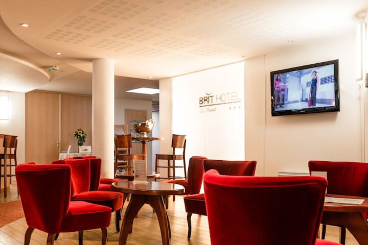 Hotel Lobby