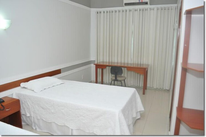 Room 6 of 23