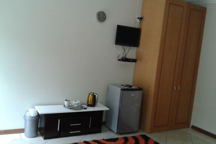 Room 17 of 20
