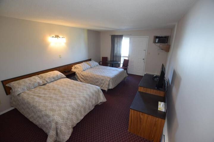 Room 17 of 38