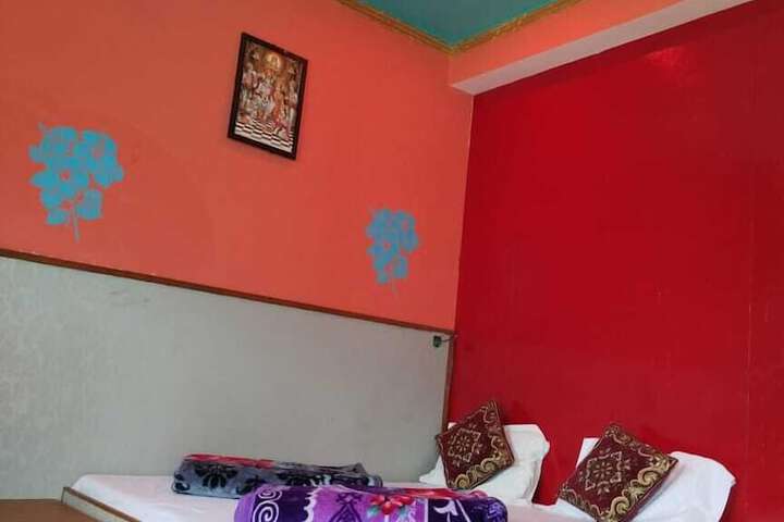 Room 10 of 39