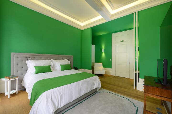 Room 14 of 46