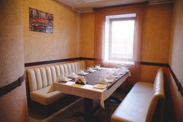 Dining 44 of 49