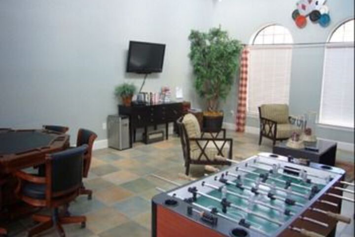 Room 7 of 19