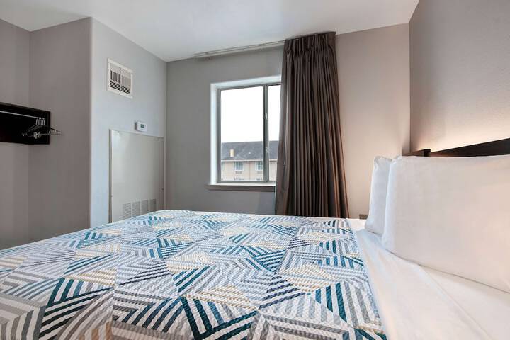 Room 5 of 26
