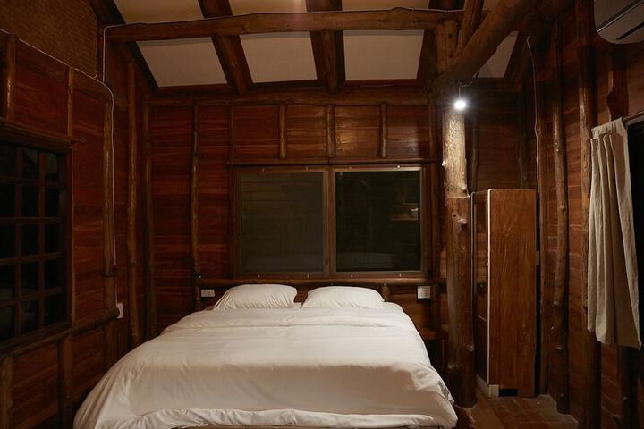 Room 21 of 51