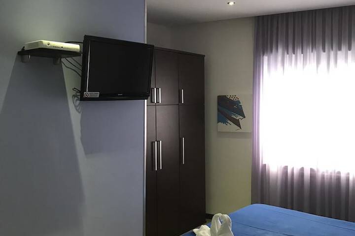 Room 12 of 22