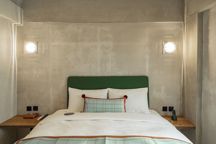 Room 108 of 199