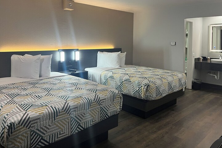 Room 9 of 51