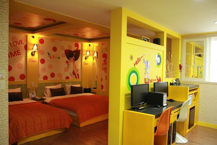 Room 68 of 84