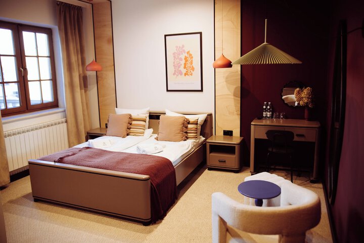 Room 14 of 66