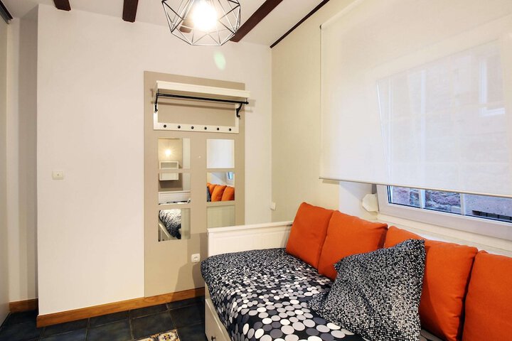 Room 37 of 53