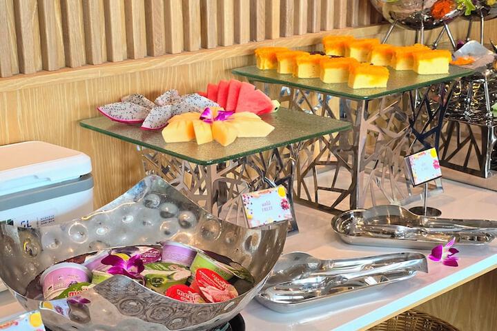 Breakfast/Coffee Service 145 of 165