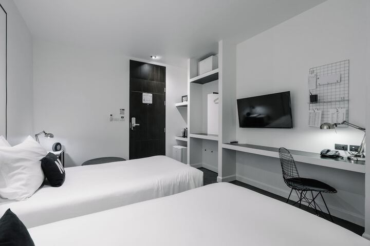 Room 9 of 51