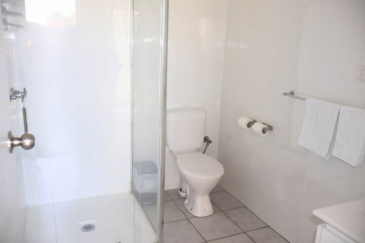 Room 15 of 19