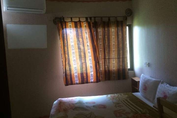 Room 3 of 38