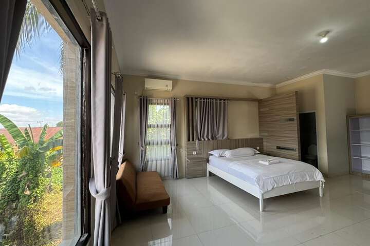 Room 10 of 17