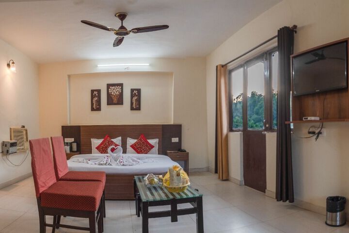 Room 5 of 6