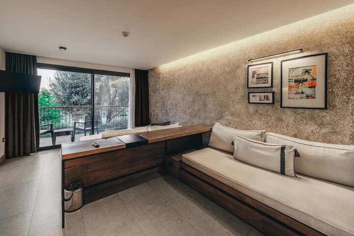 Room 17 of 129