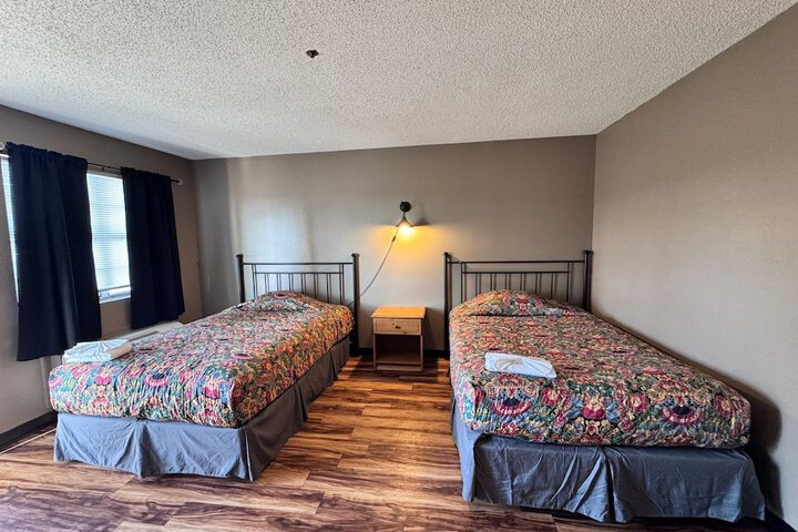 Room 2 of 13