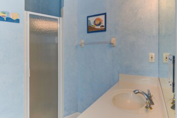 Room 12 of 67