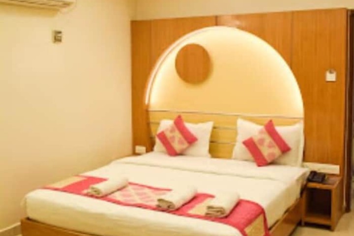 Room 8 of 27