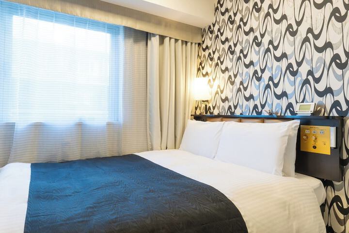 Room 12 of 65