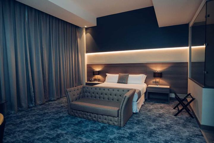 Room 10 of 57