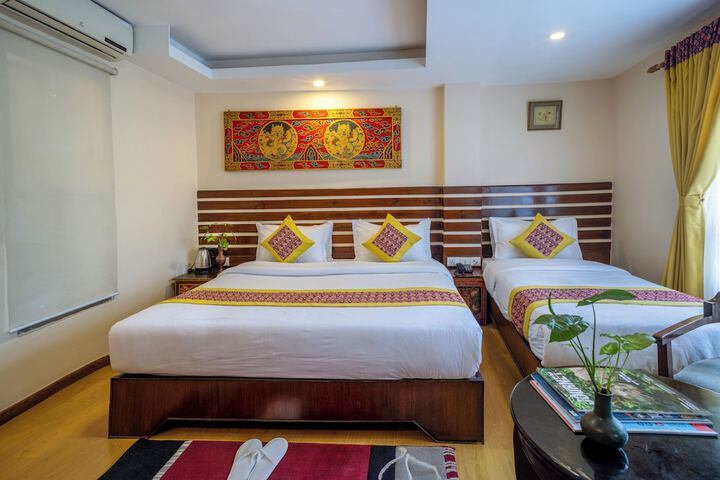 Room 4 of 26