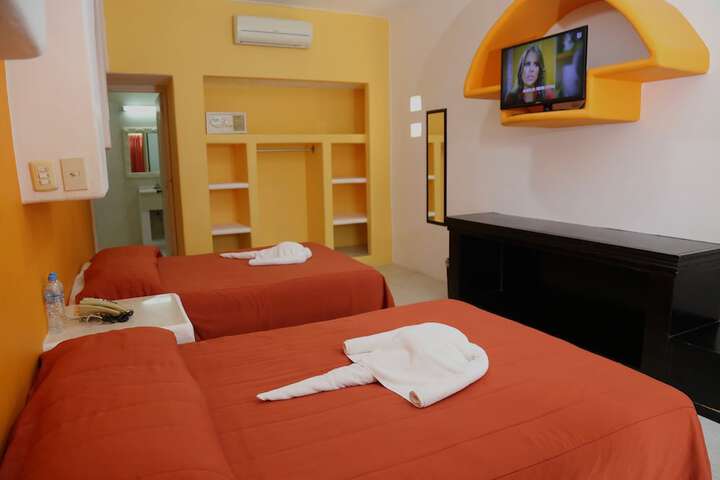 Room 16 of 37