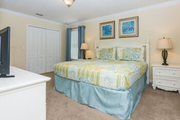Room 28 of 46