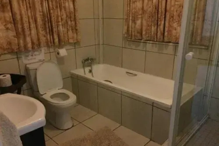 Room 7 of 22
