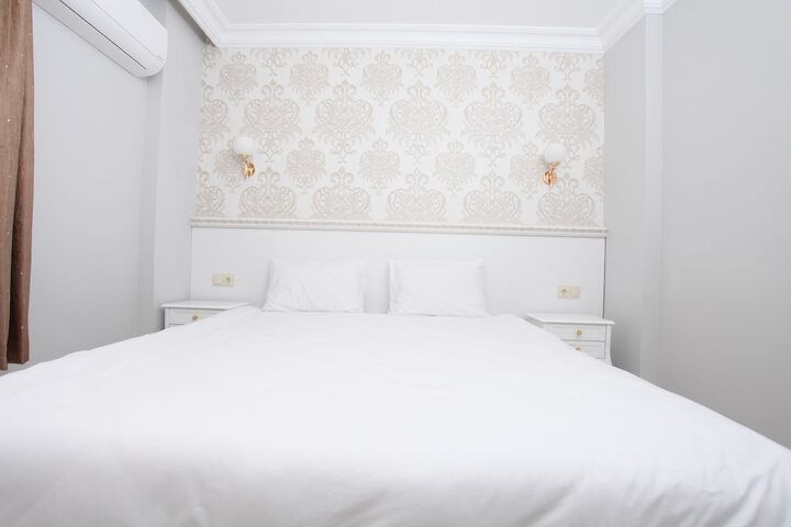 Room 5 of 27