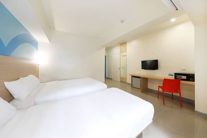 Room 27 of 36
