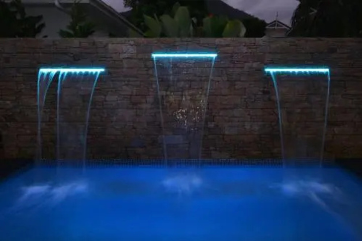 Pool 15 of 25