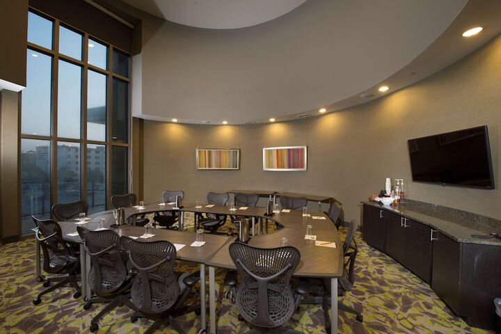 Meeting facility