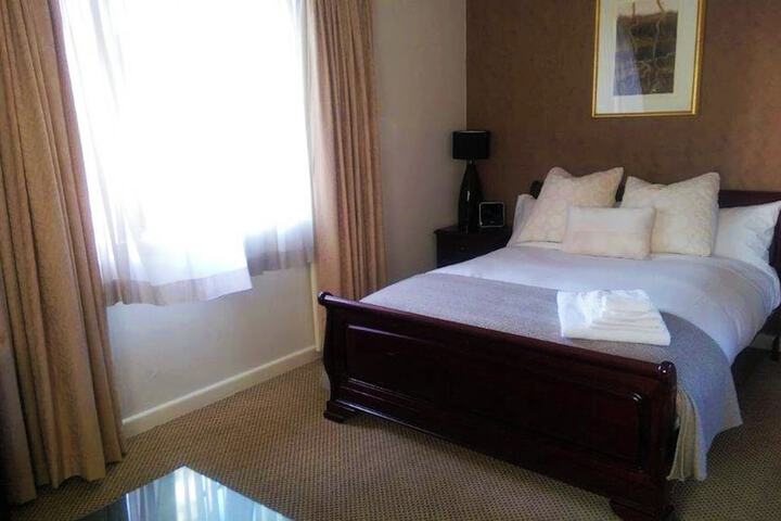 Room 21 of 40