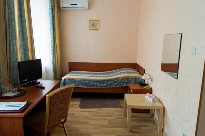 Room 13 of 54