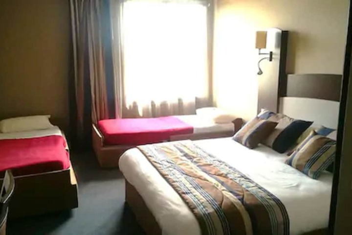 Room 12 of 44