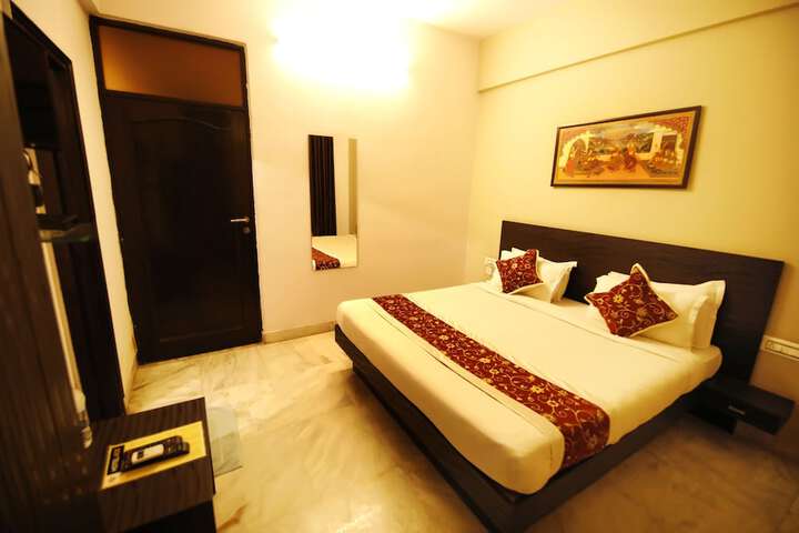 Room 4 of 21
