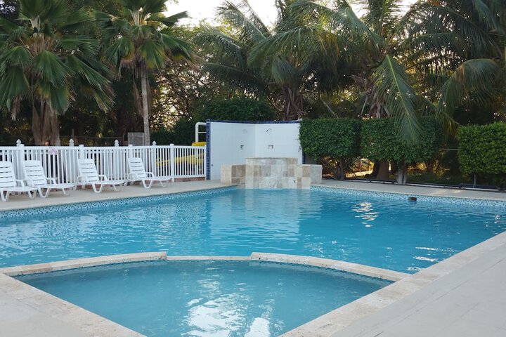 Pool 54 of 90