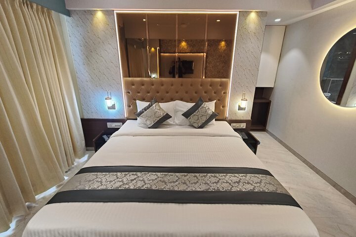 Room 14 of 60