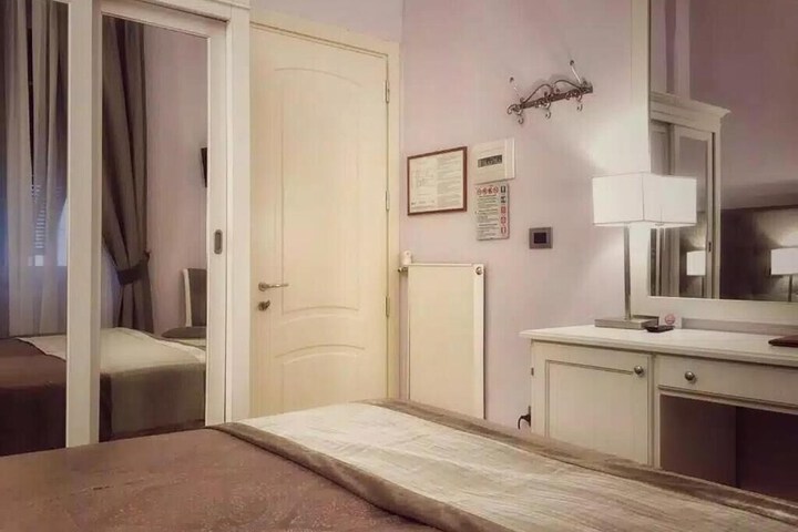 Room 12 of 56