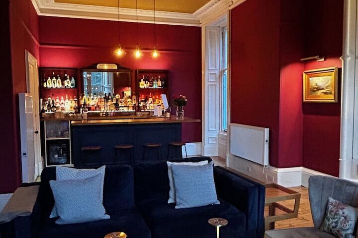 Lounge 108 of 158