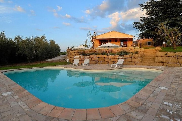 Hotel Pool